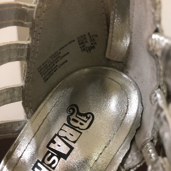 Brash Silver High Heels - Picture 3 of 3